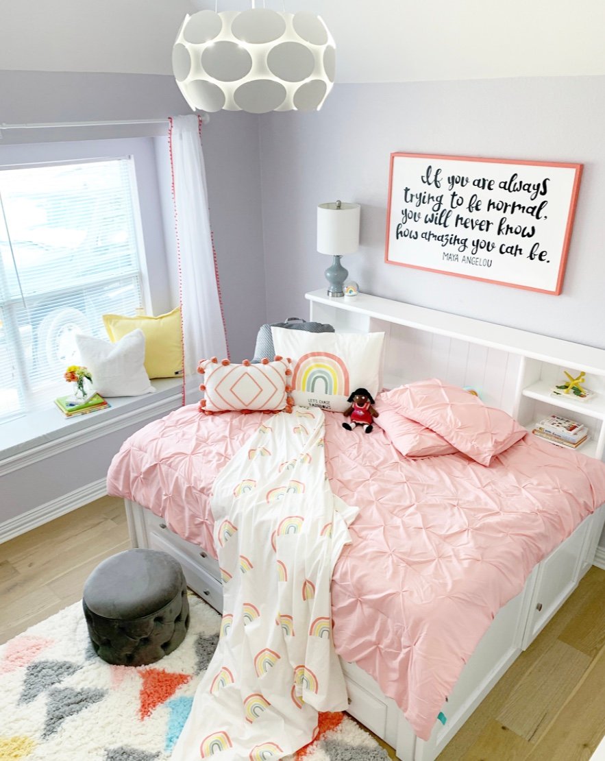 girls bedroom 