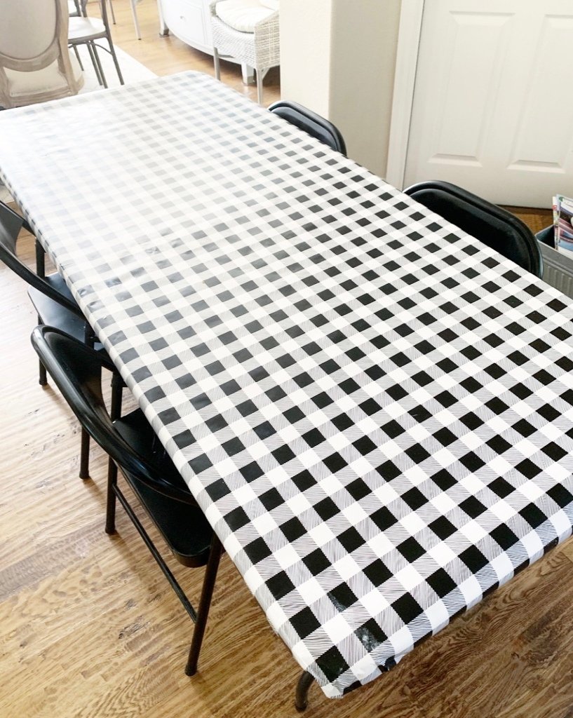 Wrapping paper deals table